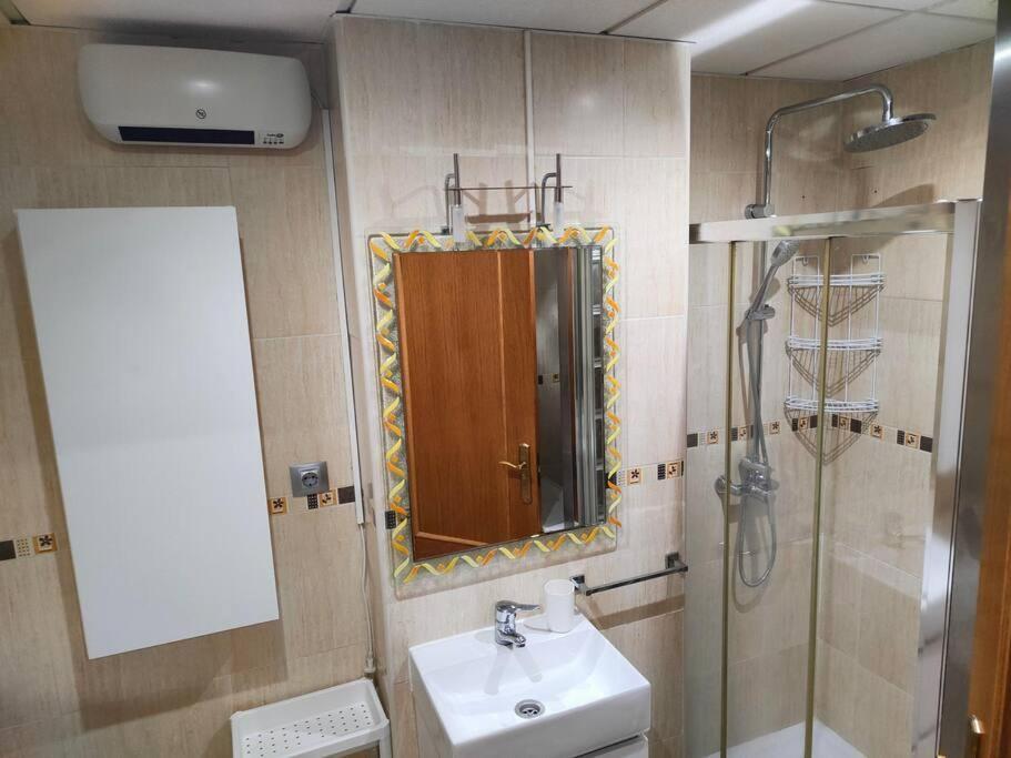 Piso Acogedor En Malaga Apartment Ngoại thất bức ảnh
